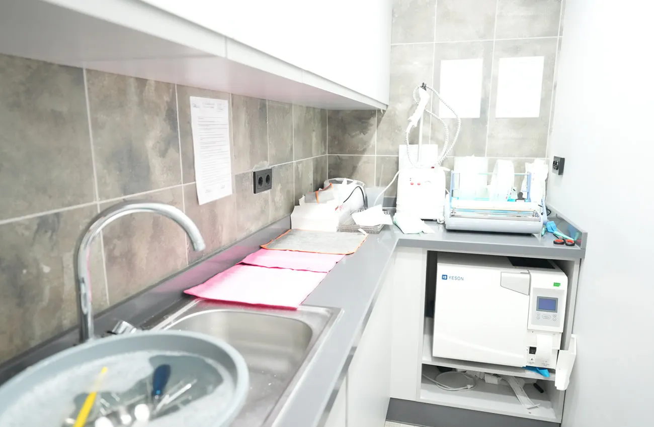 Beyaz Diş Polikliniği – Kliniğimiz 8